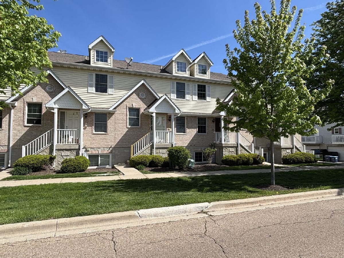  Sold Cortland Illinois, 221 Cortland Center