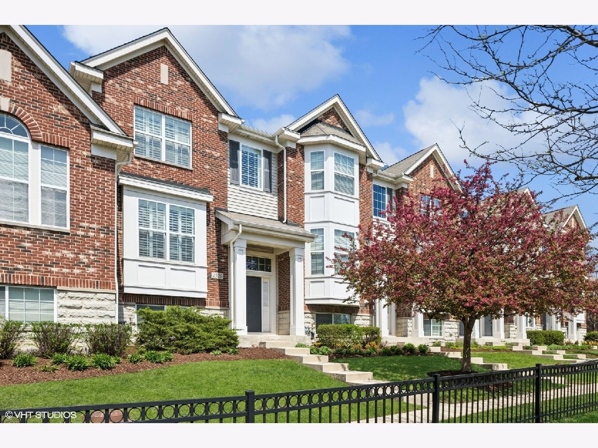 Townhomes Sold Mayfair Naperville Illinois, 2526 Dunraven