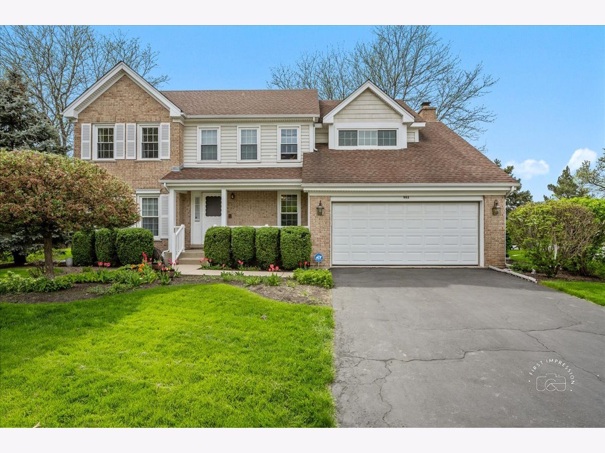 Homes Sold Charlemagne St Charles Illinois, 903 Fox Chase