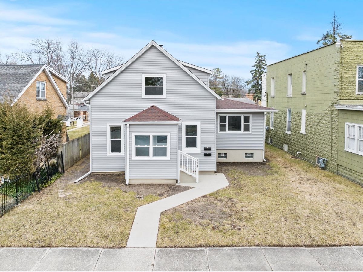  Rented North Chicago Illinois, 1139 Lincoln