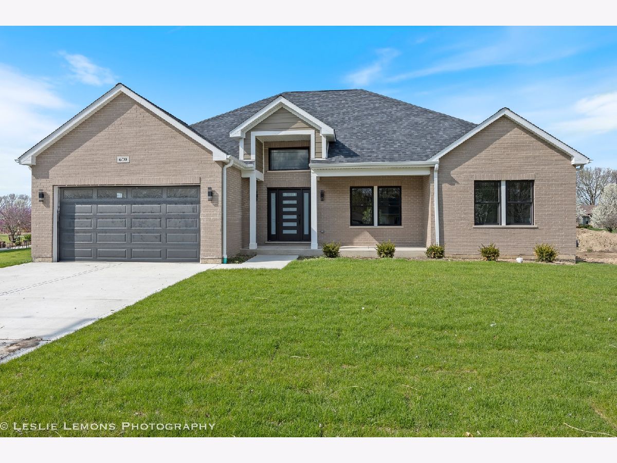 Homes Sold Linden Grove Aurora Illinois, 670 Schomer