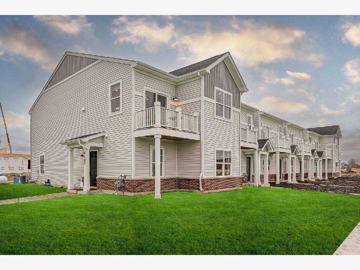 Condos & Townhomes Sold Chelsea Manor Aurora Illinois, 4187 Chelsea Manor