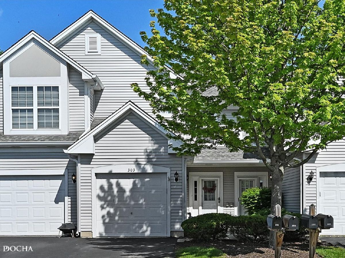 Townhomes Sold Kingsbrook Crossing Oswego Illinois, 303 Huntington