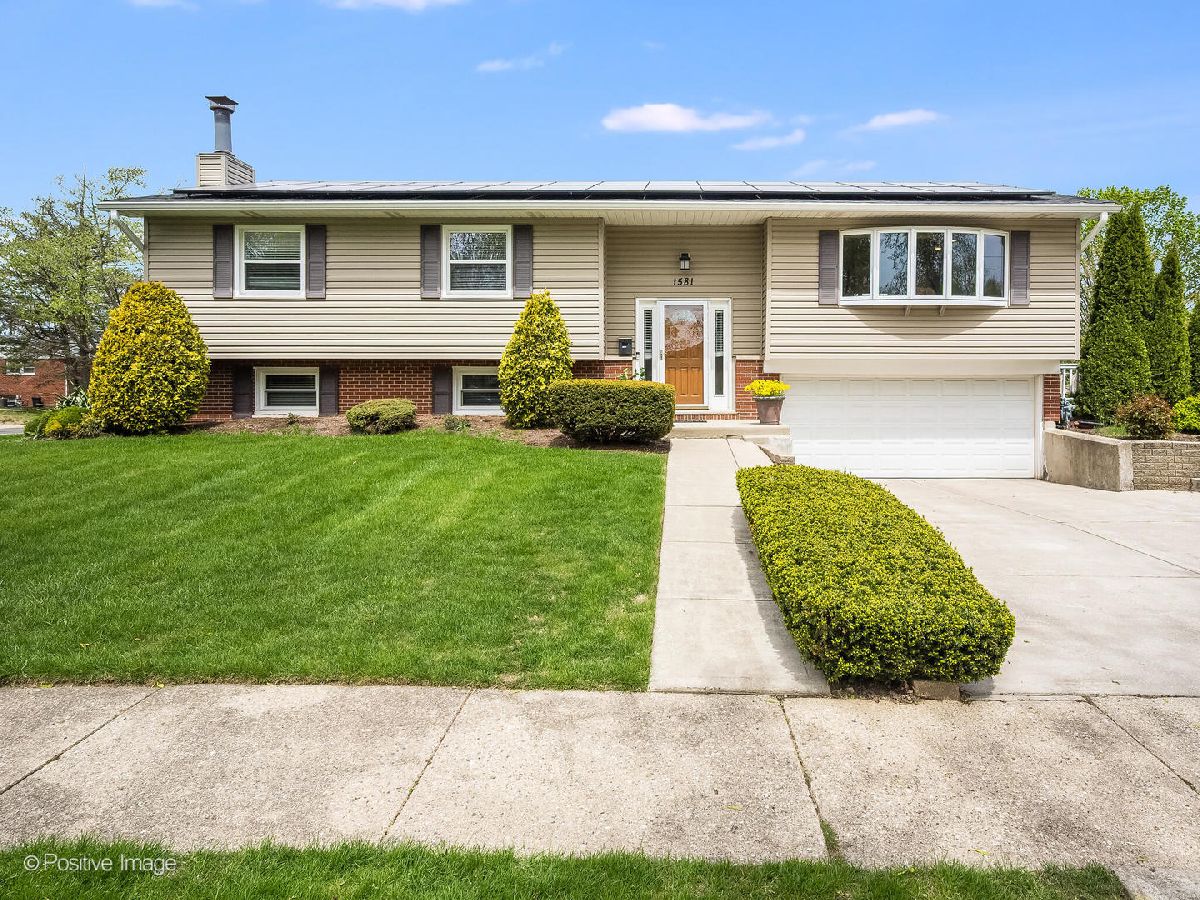 Homes & Townhomes Sold Hanover Highlands Hanover Park Illinois, 1581 Indian Hill