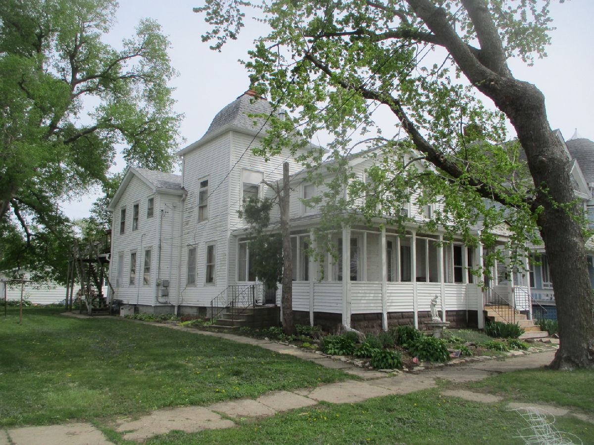  Rented Ottawa Illinois, 1108 Paul