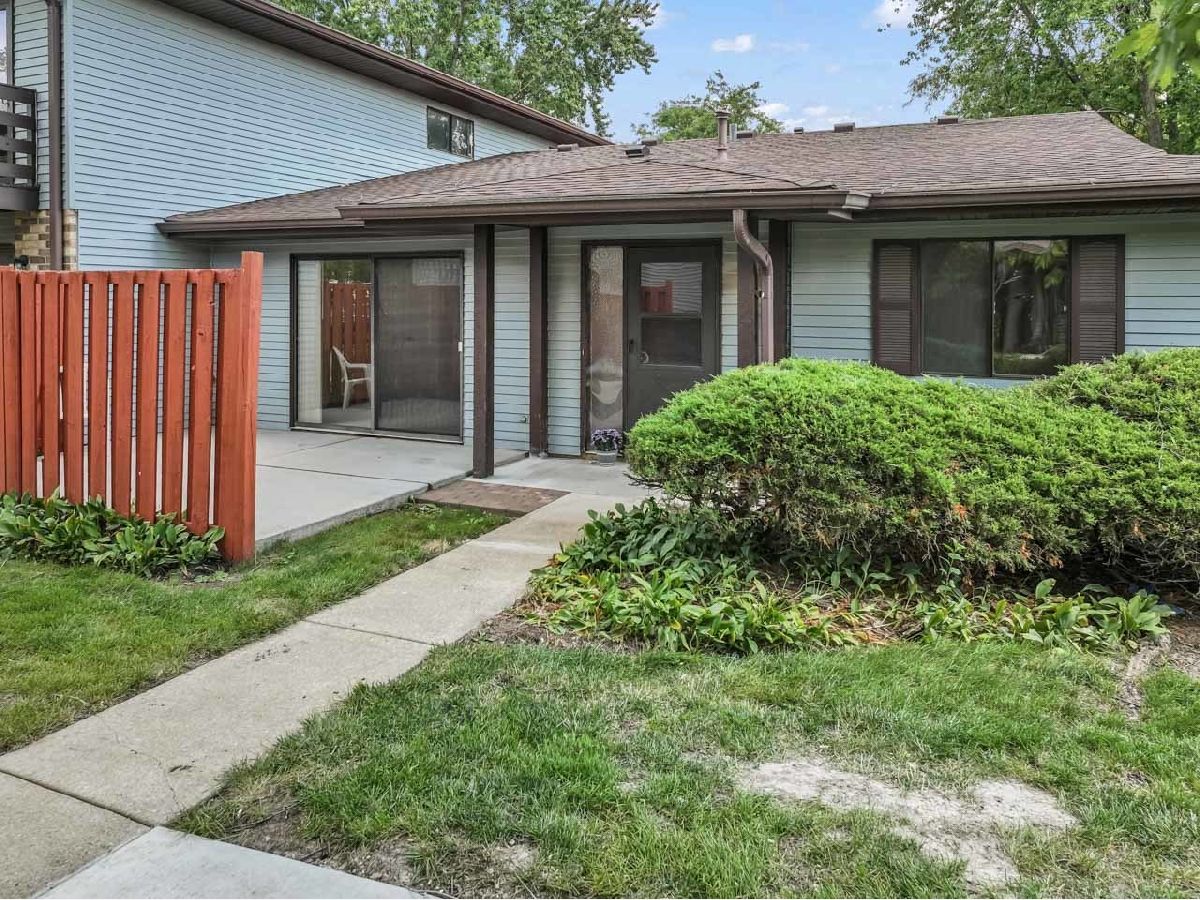  For Sale Aurora Illinois, 1575 Avati Lane