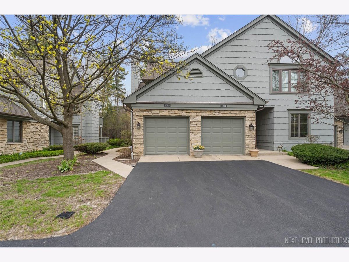 Townhomes & Condos & Homes Sold Woodlands Darien Illinois, 1005 Torrey Pines