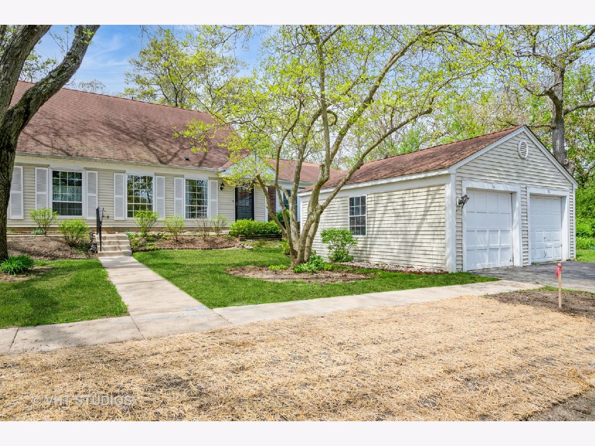 Townhomes & Condos Sold Bright Oaks Cary Illinois, 74 Timber