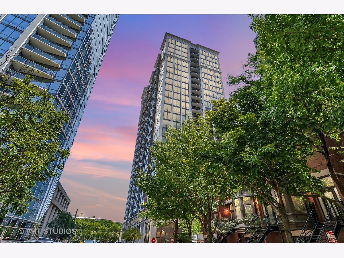 Condos & Townhomes Rented Museum Park Chicago Illinois, 233 13th