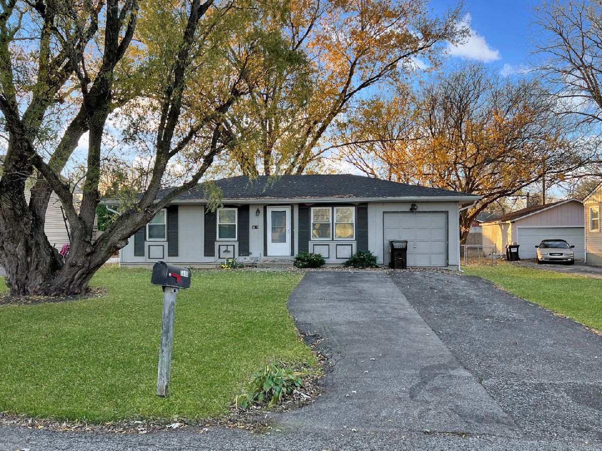 Homes Rented Lakeland Park Mchenry Illinois, 1815 Beach