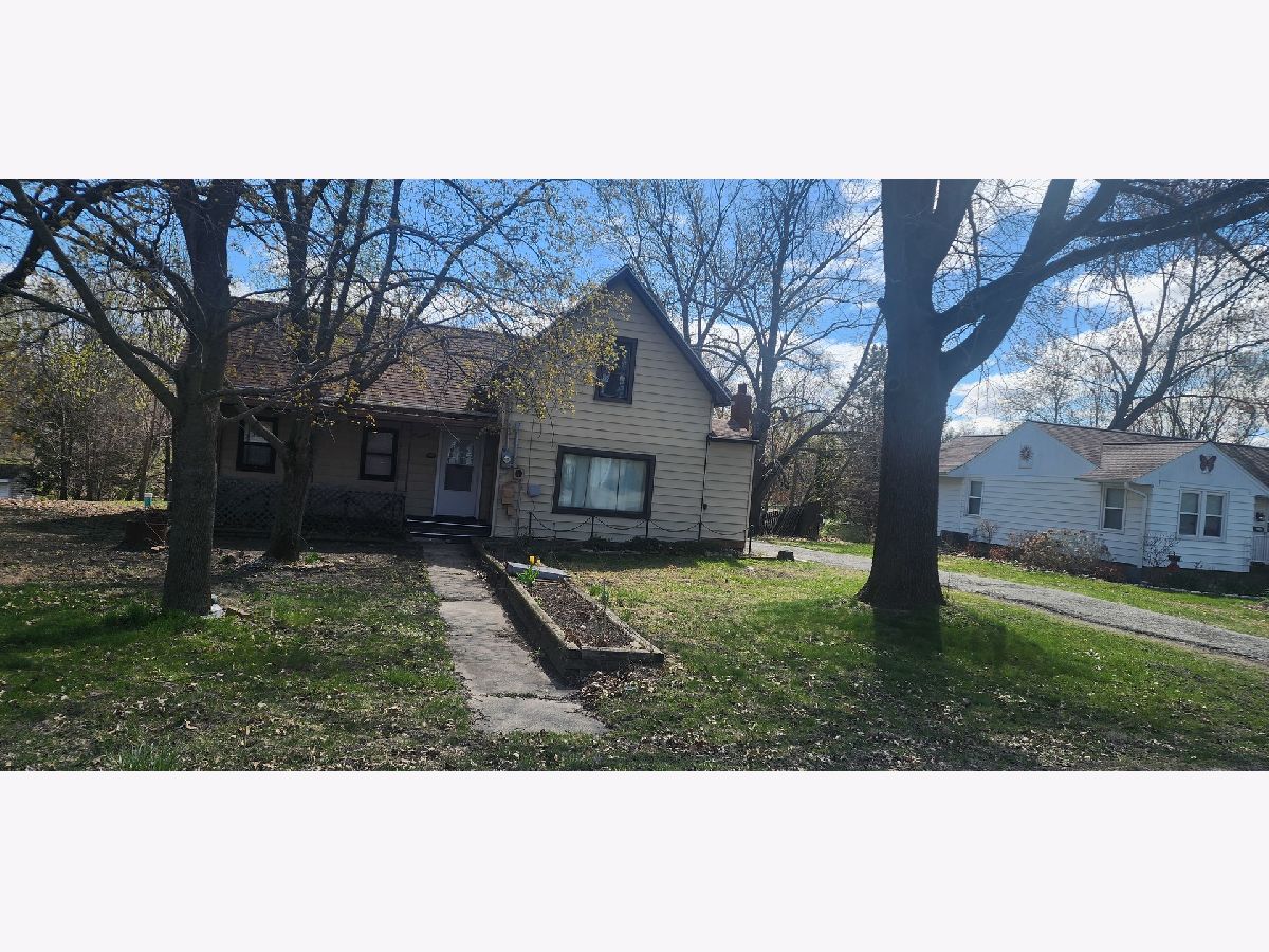  Sold Utica Illinois, 114 Armstrong