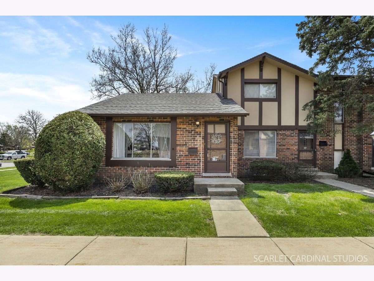 Townhomes & Condos Sold Brandywine Villa Park Illinois, 18W017 Kirkland