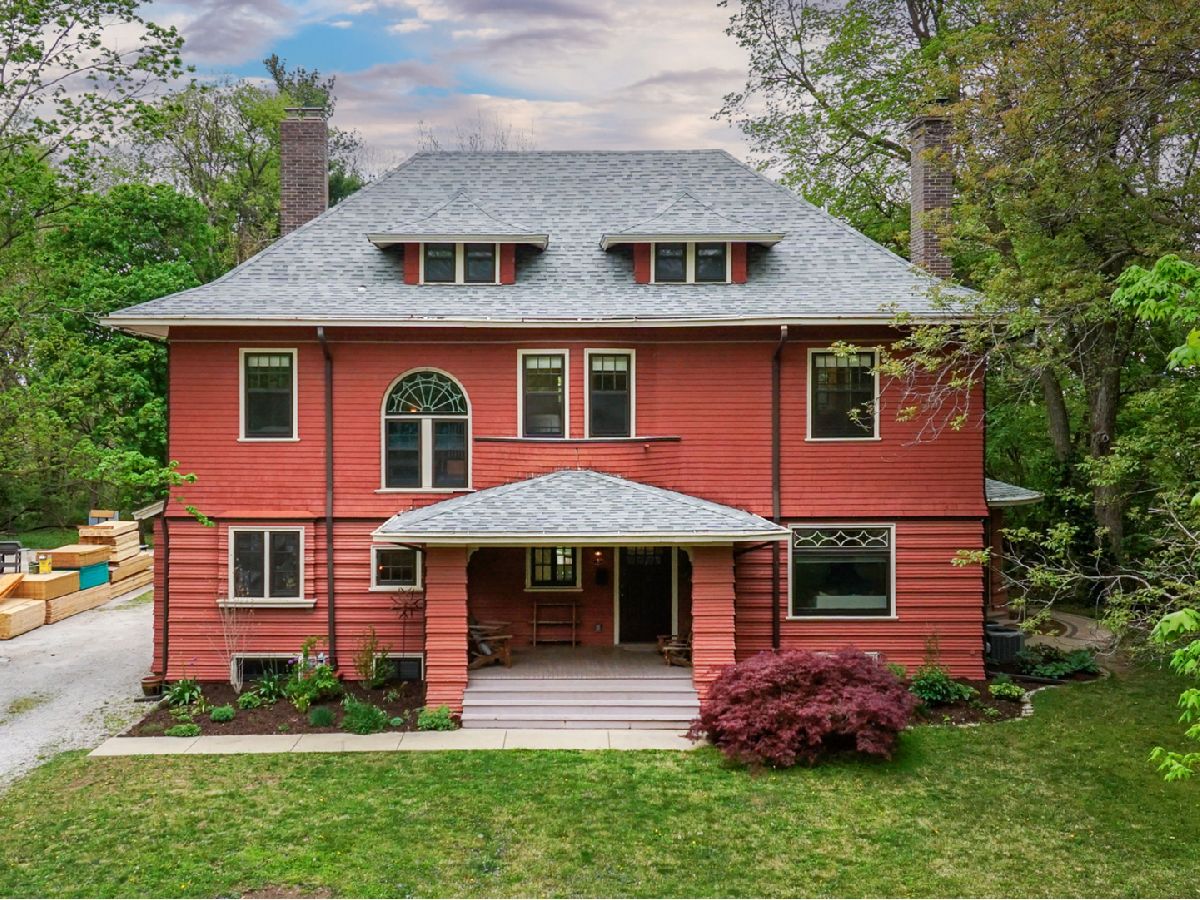 Homes & Condos & Townhomes Sold Founders Grove Bloomington Illinois, 1314 Washington