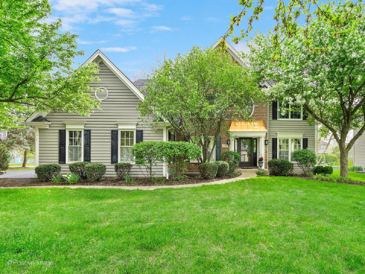 Homes & Condominiums Sold Hunt Club St Charles Illinois, 1301 Hawkins