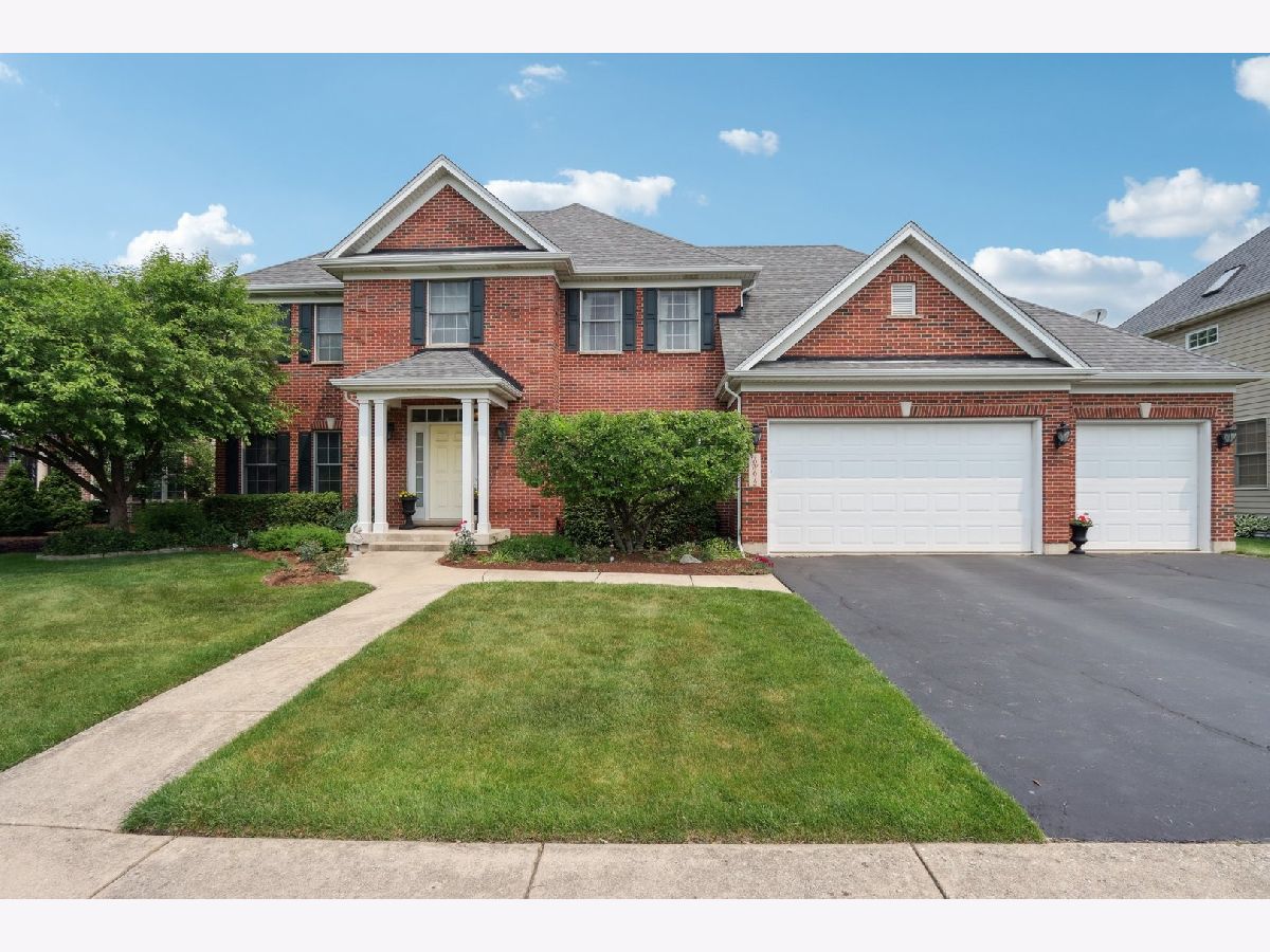  Sold Campton Hills Illinois, 40W612 Blue Lake