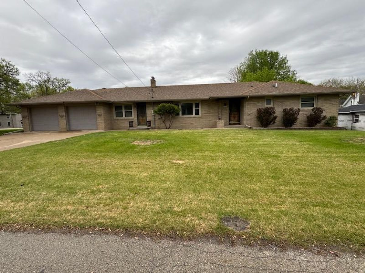  Rented Utica Illinois, 403 Oak