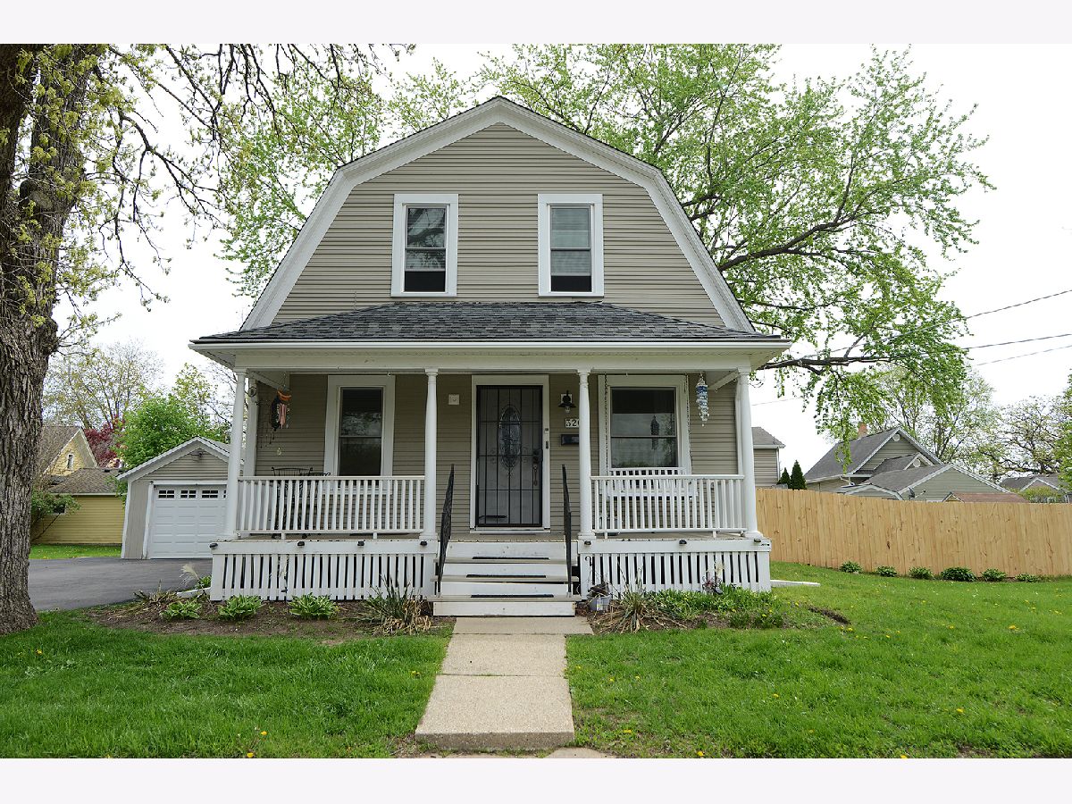 Homes & Condos & Townhomes Sold Old Town Carpentersville Illinois, 320 Grove