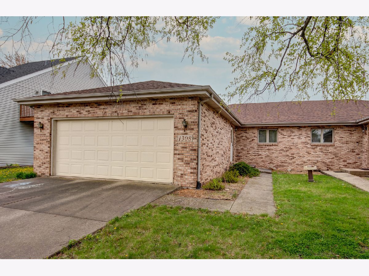 Condos & Townhomes & Homes Sold Old Plank Road Estates Joliet Illinois, 1308 Norley