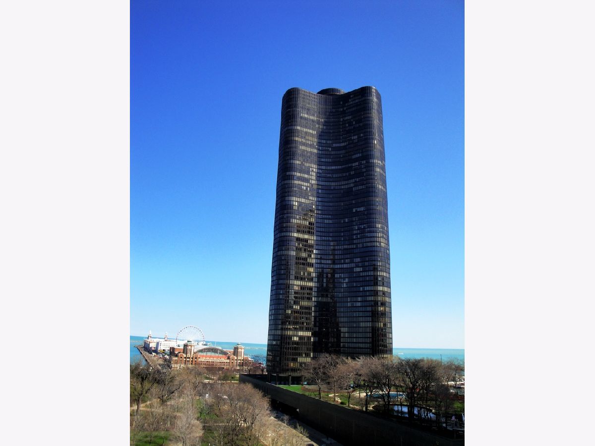 Condominiums Sold Lake Point Tower Chicago Illinois, 505 Lake Shore
