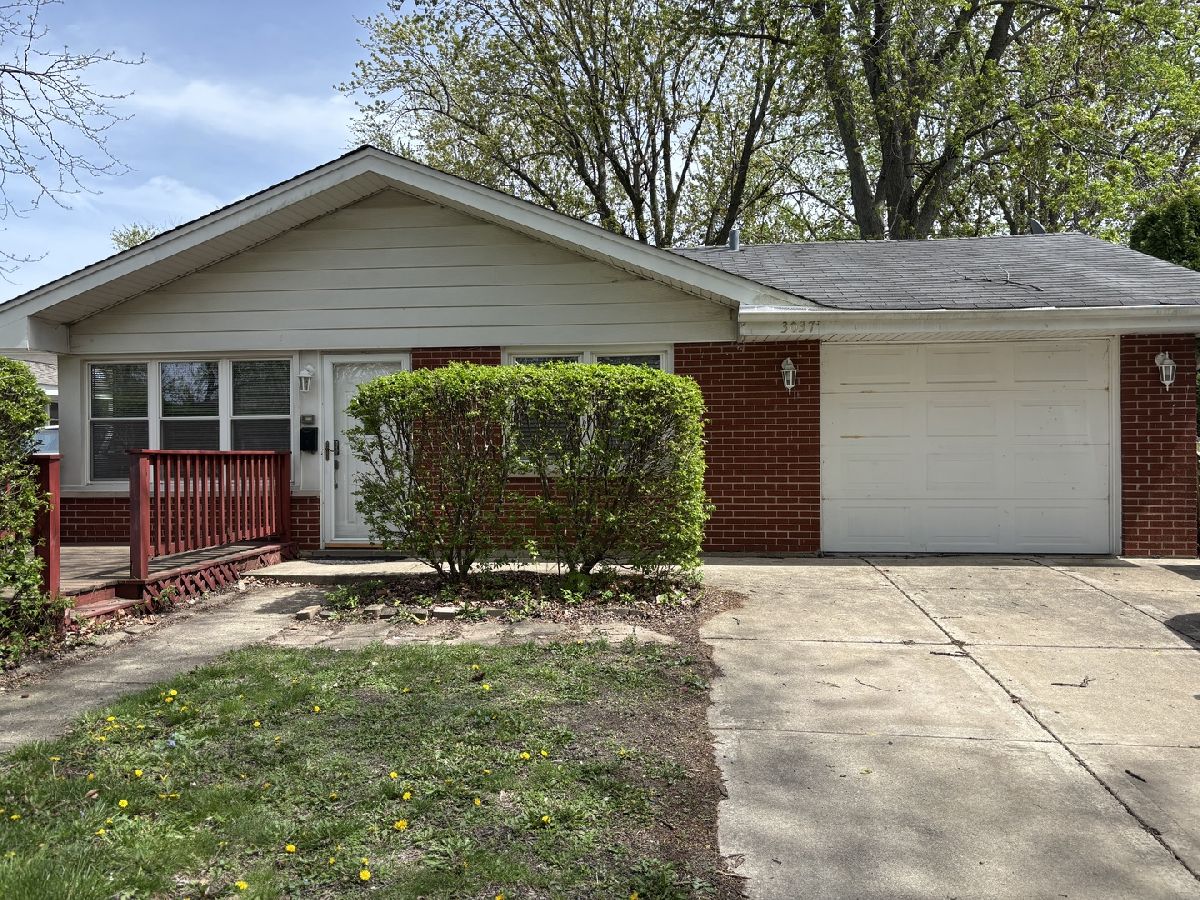  Rented Steger Illinois, 3037 Florence