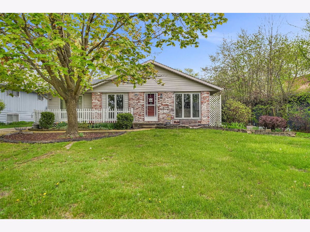 Homes Sold Seven Hills Lindenhurst Illinois, 406 Surrey