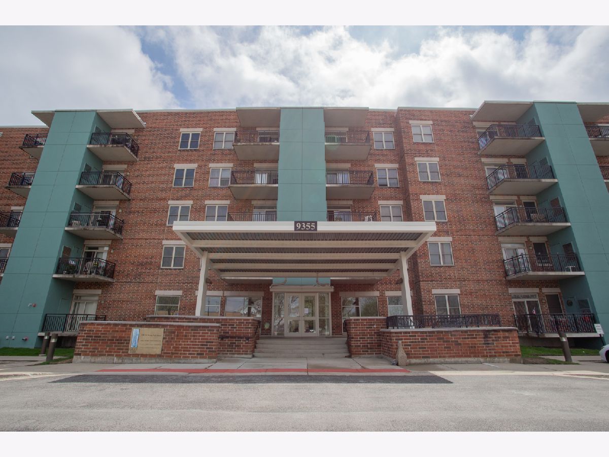 Condos & Townhomes Sold Grace Park Condominiums Schiller Park Illinois, 9355 Irving Park