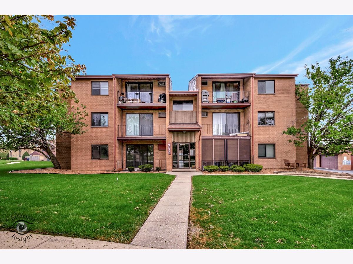 Homes & Condominiums Sold El Cameno Orland Park Illinois, 9935 El Cameno Real