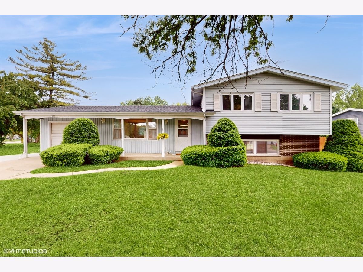 Homes & Condominiums Sold Todd Woods Woodstock Illinois, 1920 Charles