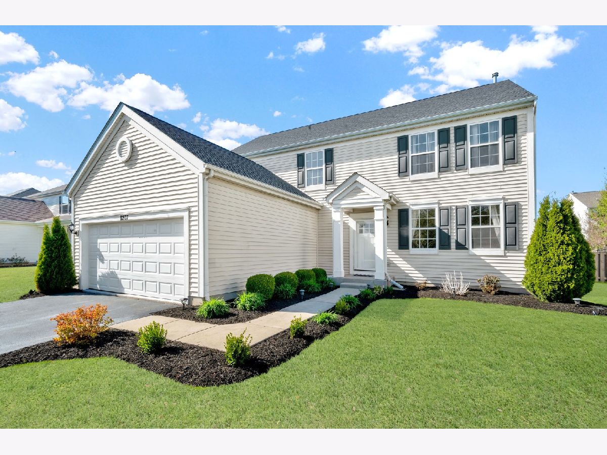 Homes & Townhomes & Condos Sold Greywall Club Joliet Illinois, 8207 Waterbury