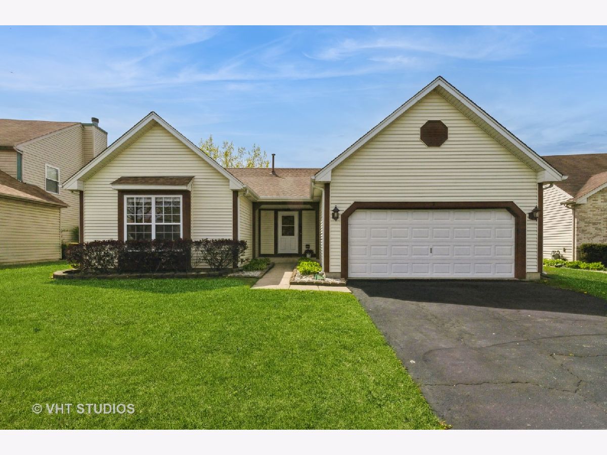 Homes Sold Misty Hill Farm Hainesville Illinois, 7 Brittany