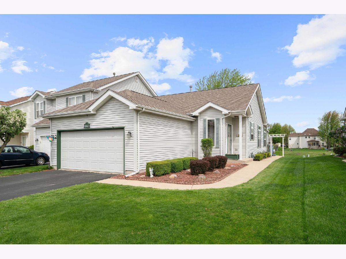 Homes & Townhomes Sold Morgan Crossing Oswego Illinois, 606 Chestnut