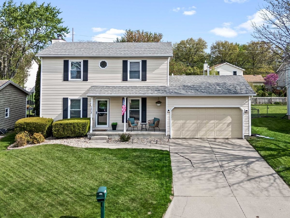 Homes & Condos & Townhomes Sold Park Place Normal Illinois, 1608 Fairfield