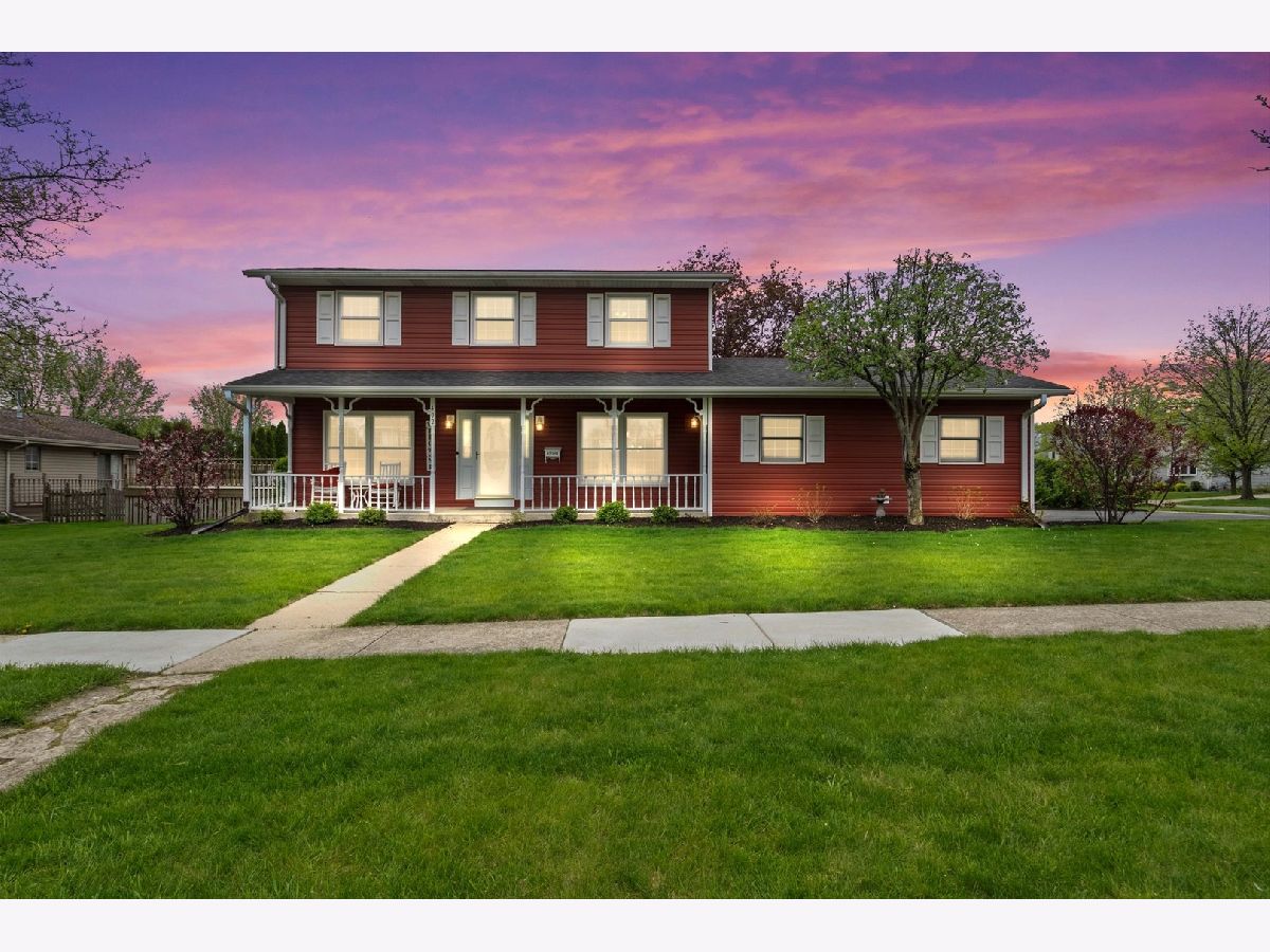 Homes Sold Hillview Estates Lemont Illinois, 402 Sara