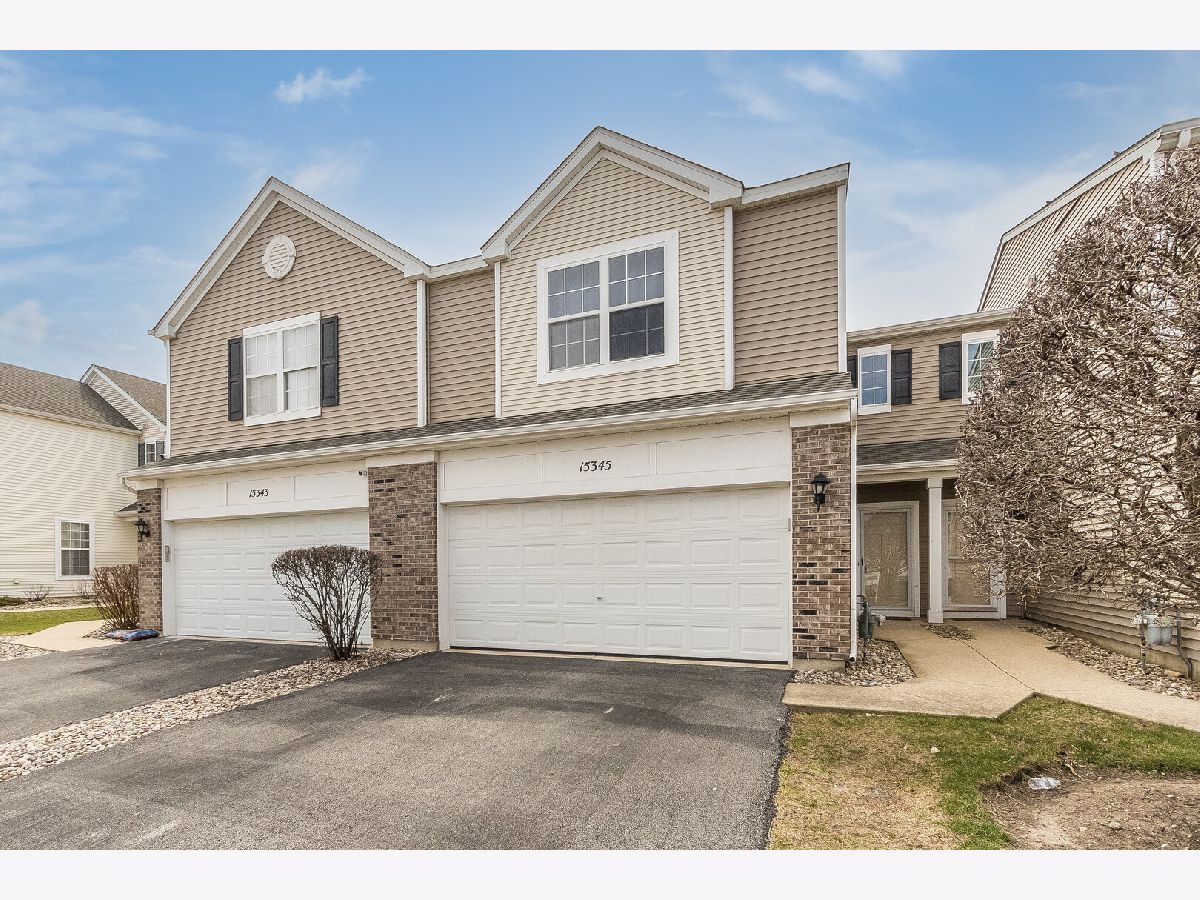 Townhomes & Homes Sold Brookstone Springs Manhattan Illinois, 15345 Kenmare