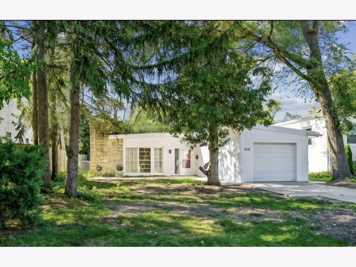 Homes Rented Sherwood Forest Highland Park Illinois, 1578 Mccraren