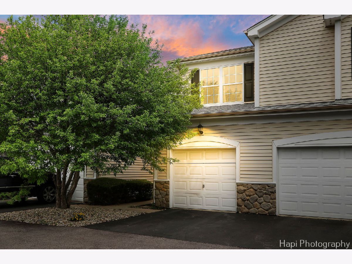 Homes & Townhomes Sold Running Brook Farm Johnsburg Illinois, 2815 Kendall