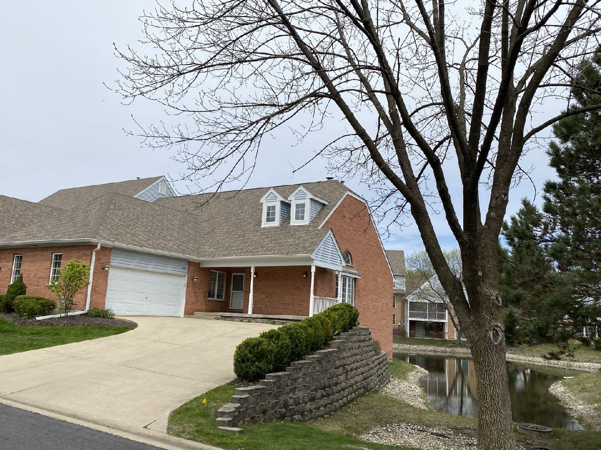 Townhomes Sold Chesapeake Hills Mchenry Illinois, 5608 Chesapeake