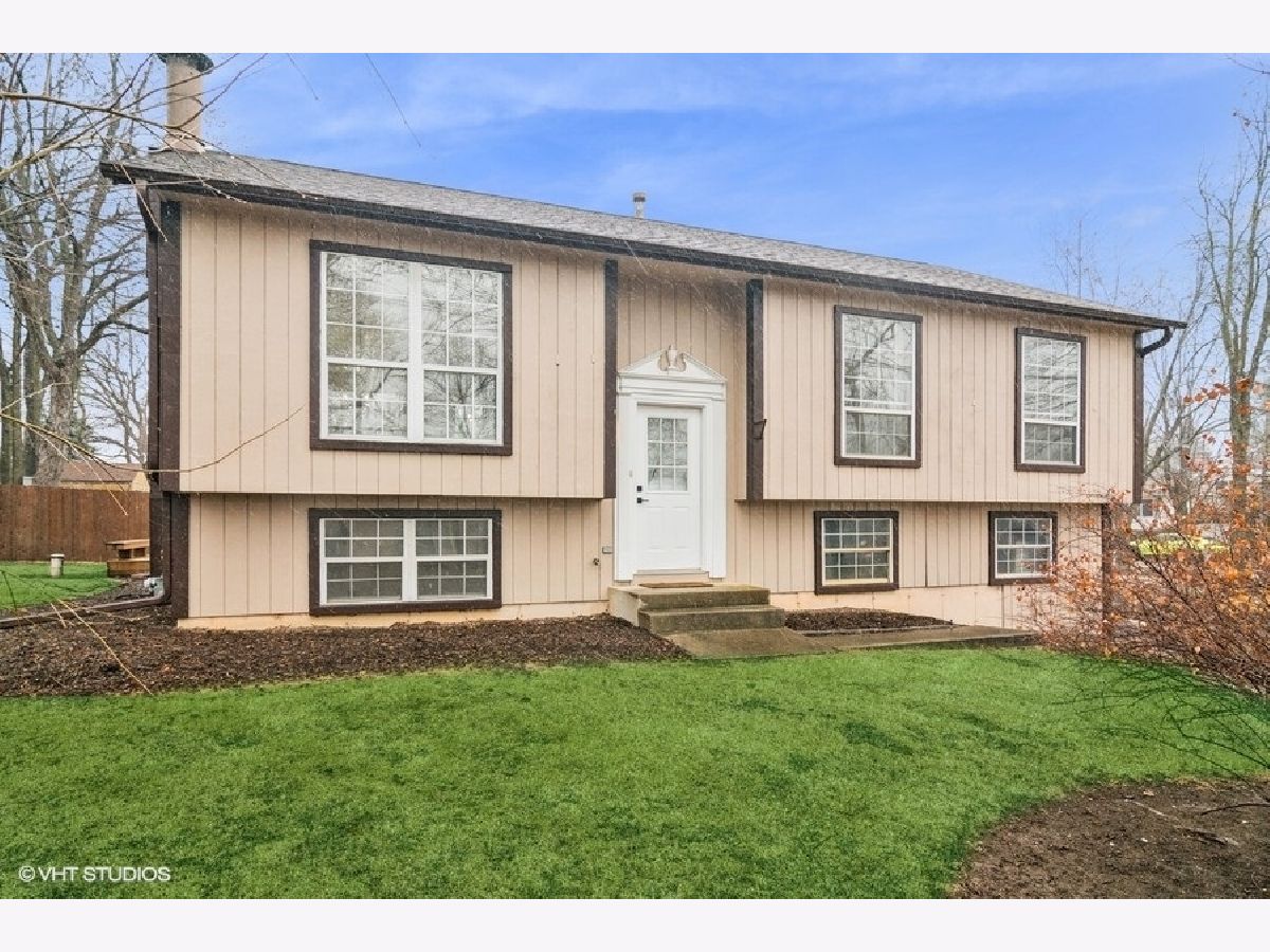 Homes Rented Forest Lake Lake Zurich Illinois, 23726 Overhill