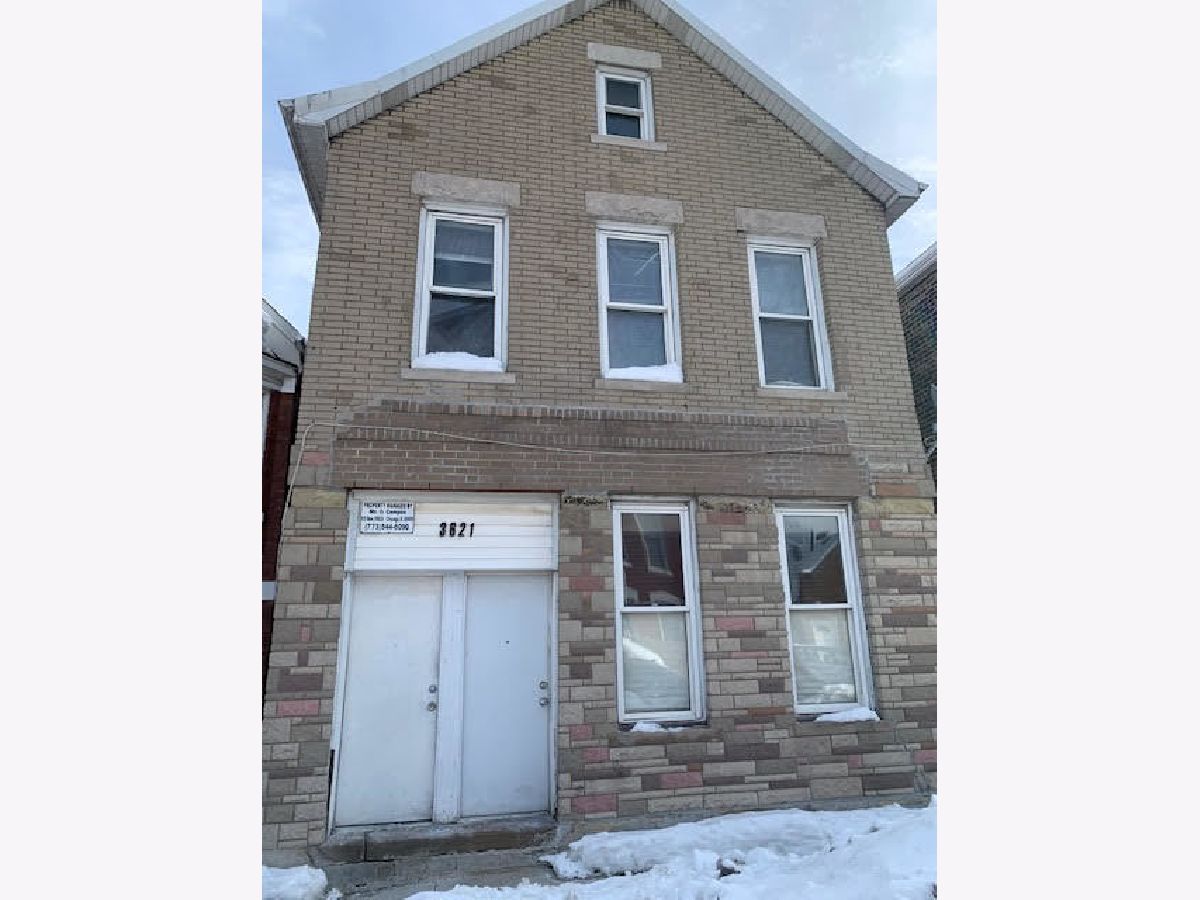  Rented Chicago Illinois, 3621 Paulina