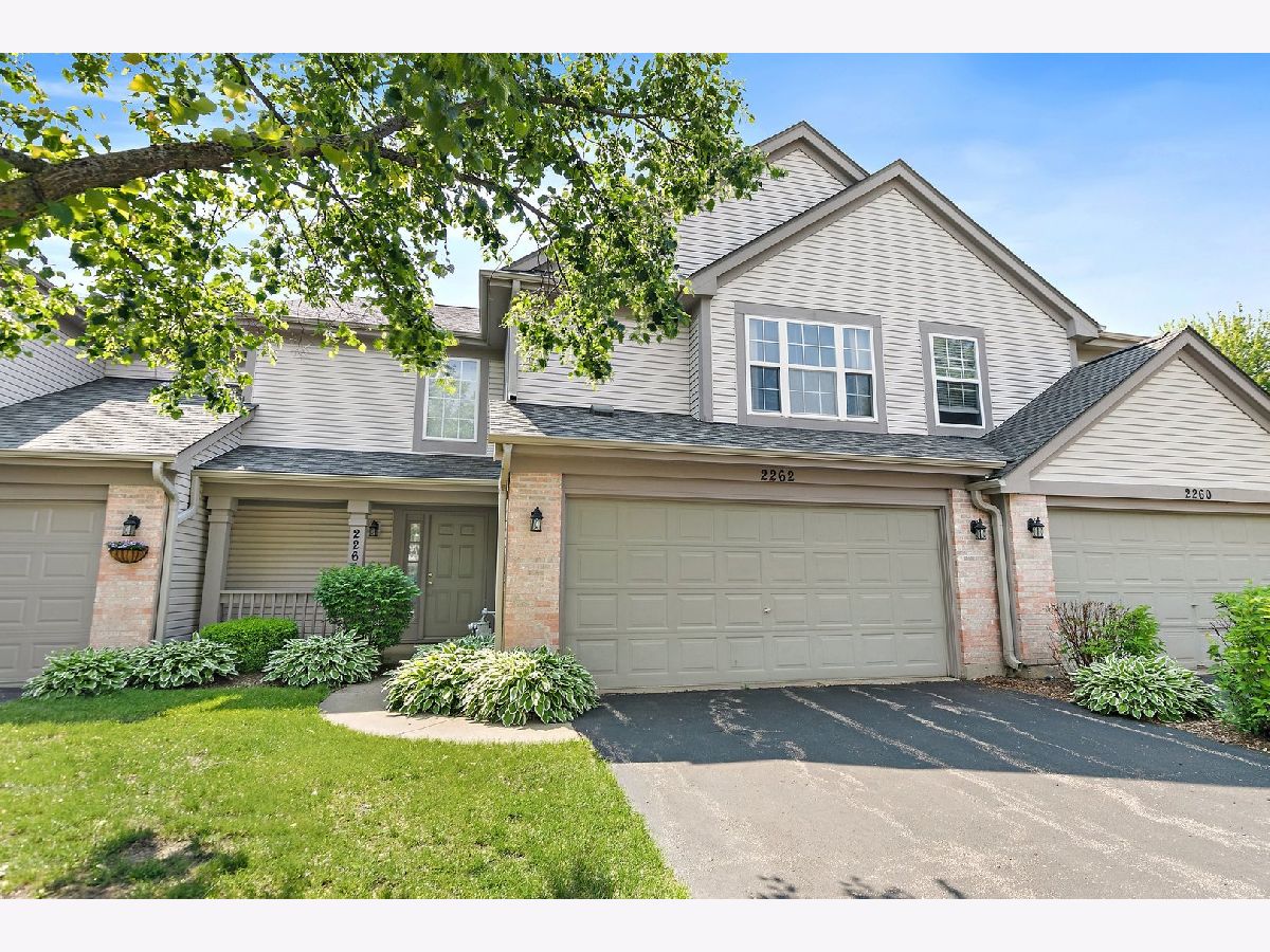 Townhomes Sold Townshomes Of Woodbridge Elgin Illinois, 2262 Dorchester