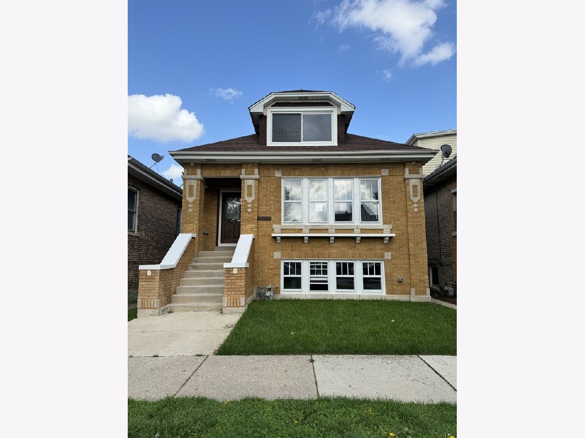 Rented Berwyn Illinois, 2215 East