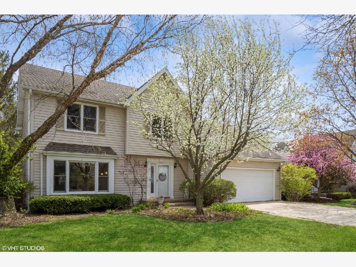 Homes Sold Cedar Creek Lake Zurich Illinois, 315 Thistle
