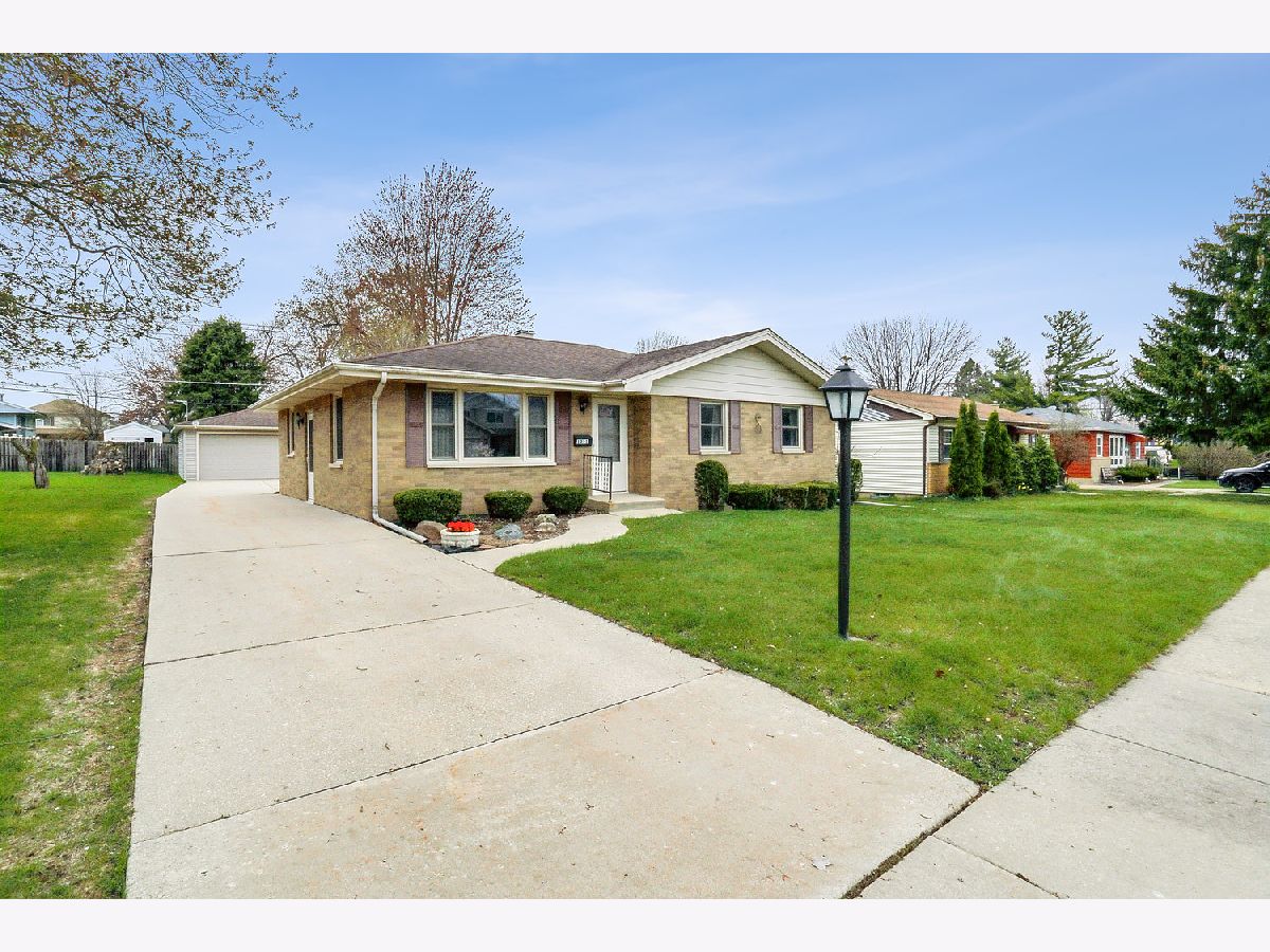 Homes Sold Beverly Place Joliet Illinois, 1311 Burry
