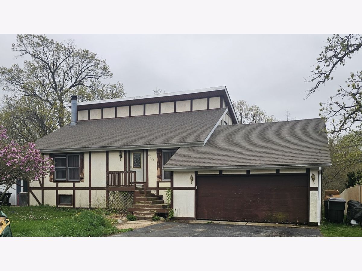 Homes Sold Hilldale Manor Ingleside Illinois, 27833 Bayview