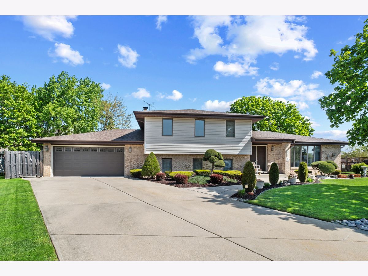 Homes Sold Ridgewood Estates Oak Forest Illinois, 6338 Parkwood