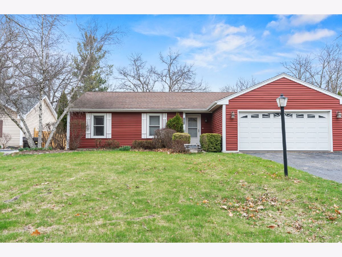 Homes & Townhomes Sold Fox River Shores Island Lake Illinois, 716 Dartmouth