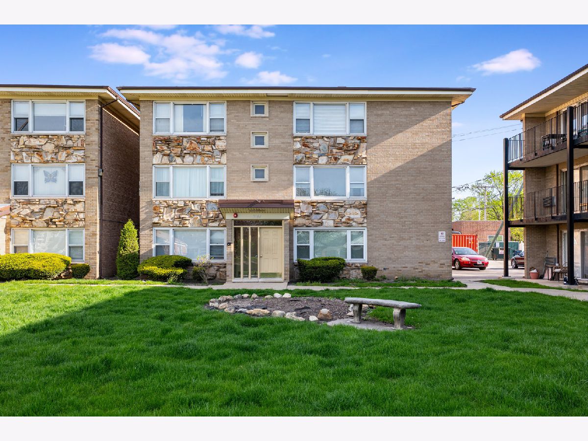  Sold Merrionette Park Illinois, 3166 Meadow Lane