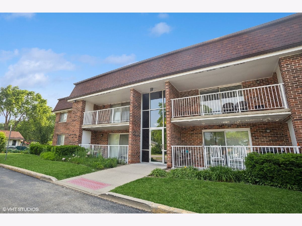 Homes & Condos & Townhomes Sold Weathersfield Schaumburg Illinois, 1101 Mercury