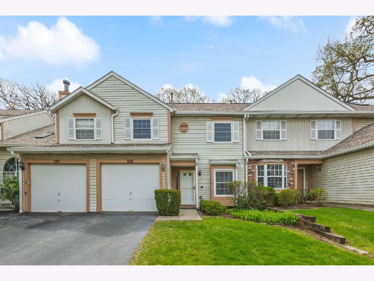 Townhomes & Homes Sold Surrey Woods Streamwood Illinois, 282 Ascot