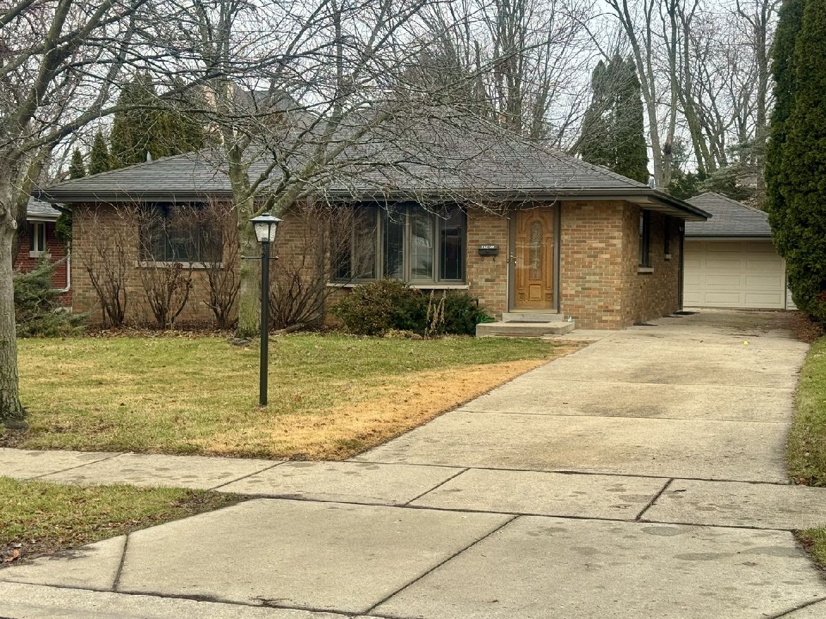  Rented Bloomingdale Illinois, 141 Warren